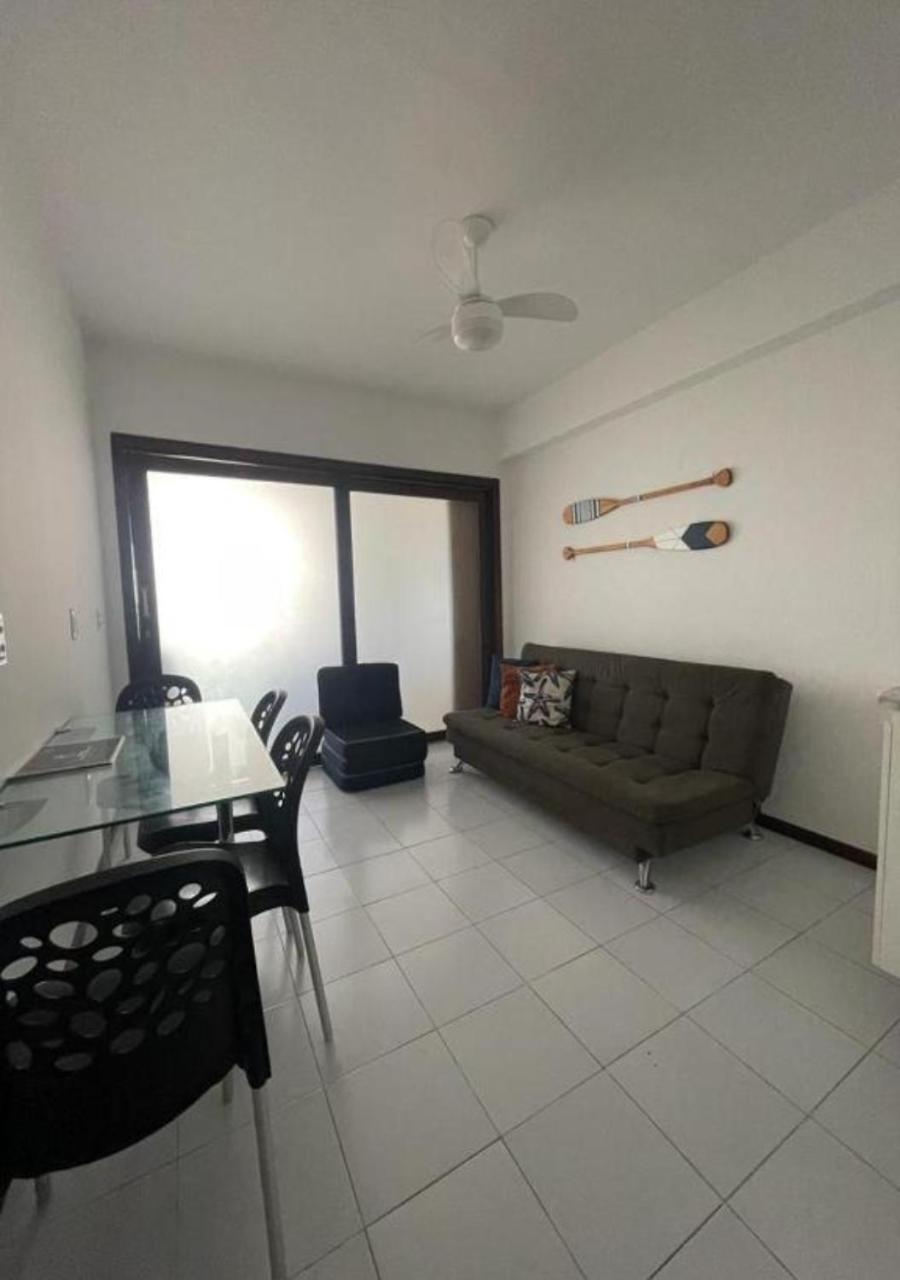 Araçá Flat *